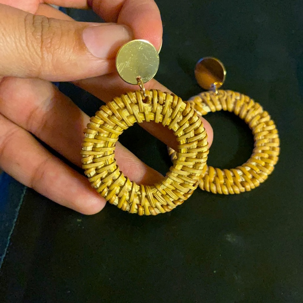 Earrings - Picture 2 of 3